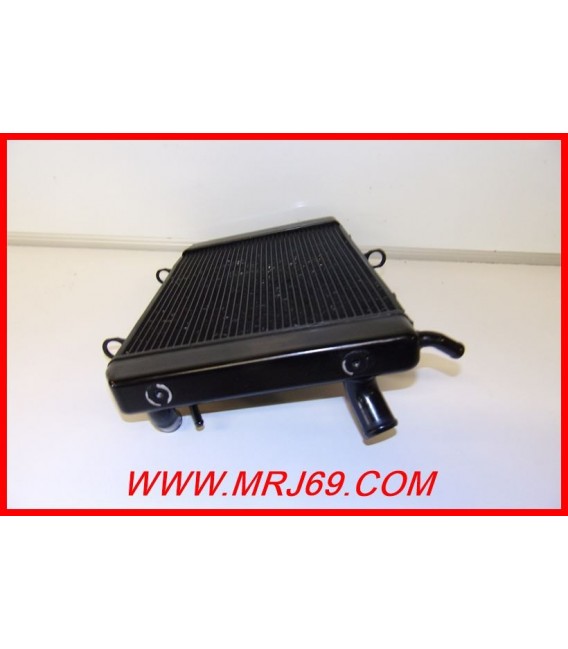 SUZUKI GSR 600 2006-2011 RADIATEUR-OCCASION