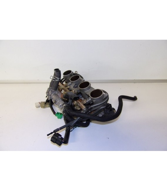 YAMAHA FZ6 600 S 2004-2006 RAMPE INJECTION -OCCASION