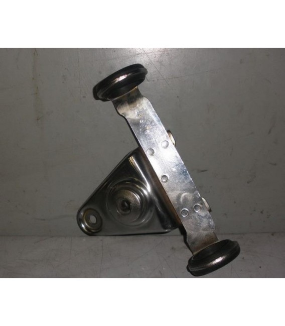 SUZUKI GN 125 SUPPORT PHARE AVANT DROIT -OCCASION