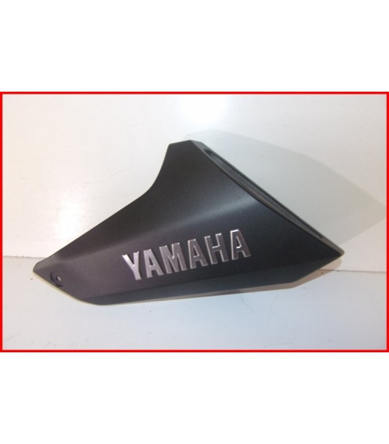 YAMAHA MT 09 MT09 850 2013-2016 ECOPE DE CARENAGE DROITE "rayures" -OCCASION