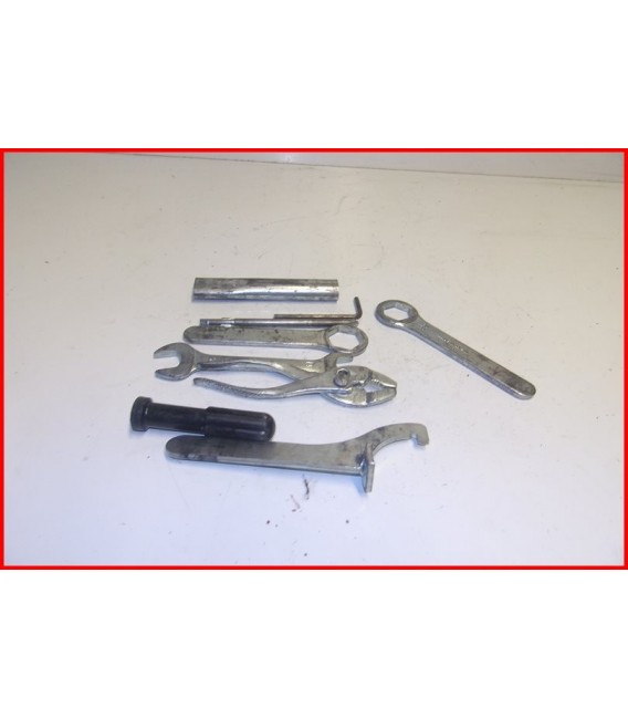 SUZUKI BANDIT 650 2005-2006 OUTILS -OCCASION