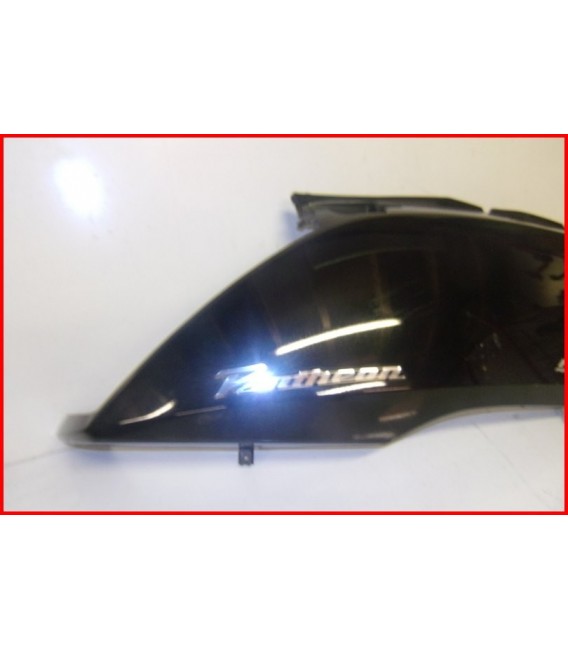 HONDA FES 125 PANTHEON 2003-2006 CARENAGE ARRIERE DROIT "petites rayures"-OCCASION