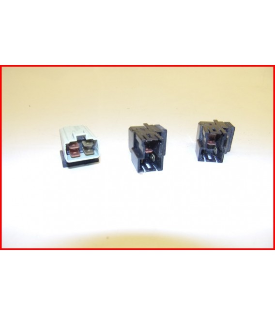 YAMAHA YZF 125 R 2008-2013 LOT DE 3 RELAIS - OCCASION