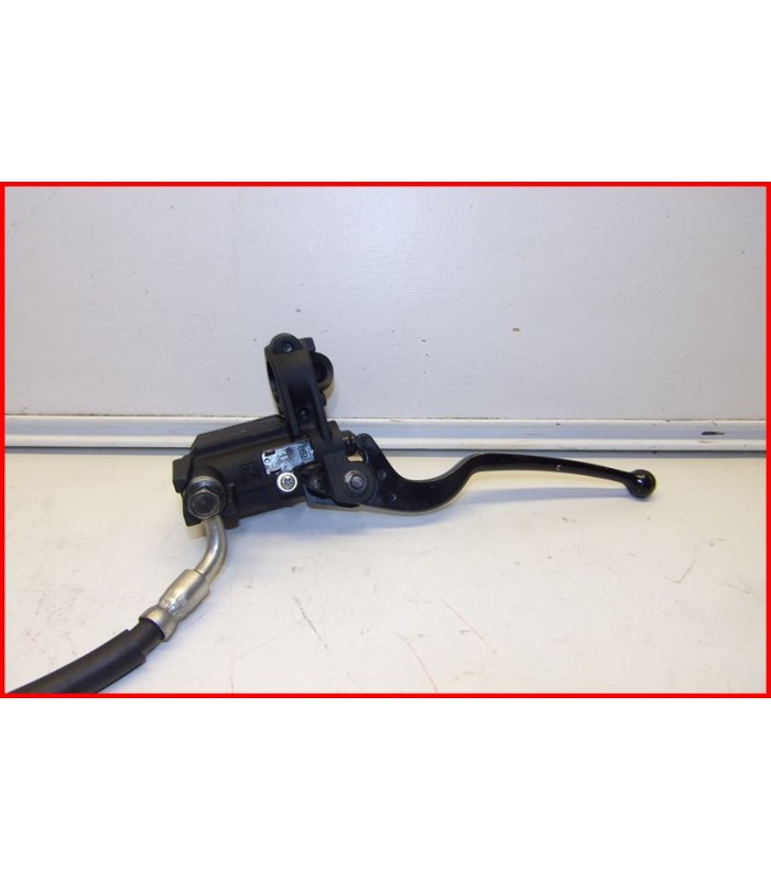 Maître-cylindre Avant D'occasion Pour Yamaha X-MAX 125 (2006-2009) - Avec Vis De Raccord