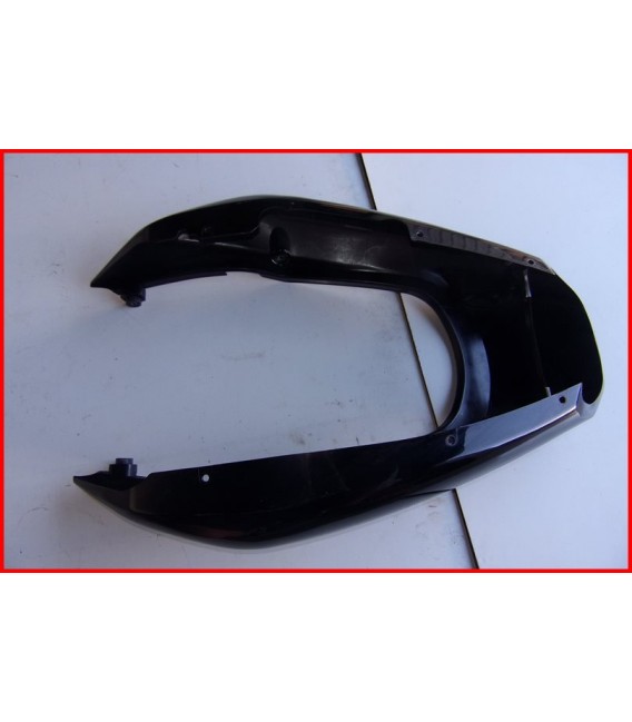 SUZUKI BANDIT 600 2000 -2004 CARENAGE COQUE ARRIERE " griffures " - OCCASION