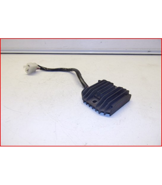 Régulateur de tension DZE Yamaha YZF R6 99-02, R1 98-01, TDM 850 96-01 (ESR261, RGU-209, CL650A-12) (35A) - 2349-01