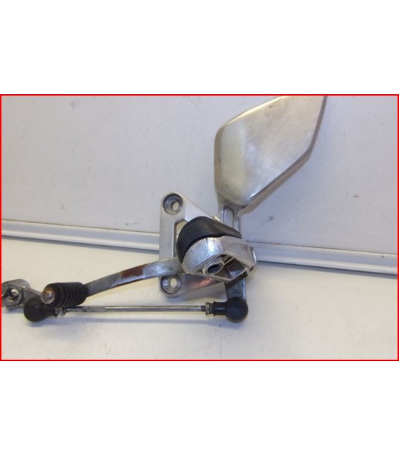 YAMAHA FZS 600 FAZER 1998-2001 PLATINE CALE PIED AV GAUCHE -OCCASION