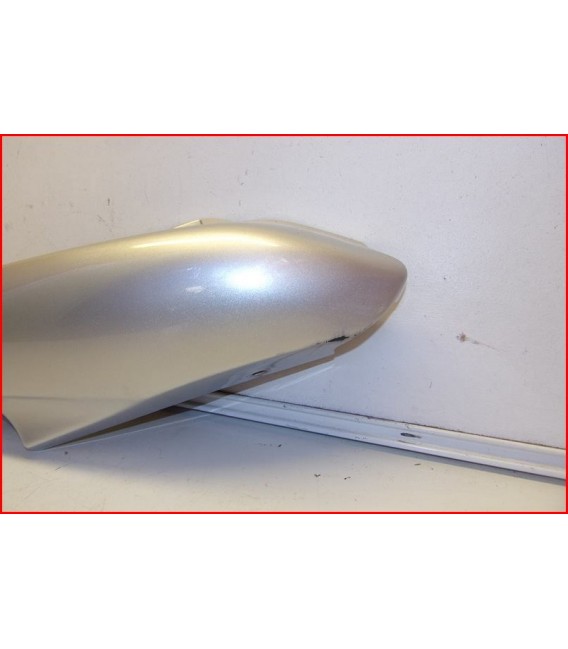 YAMAHA FZS 600 FAZER 1998-1999 CARENAGE ARRIERE DROIT " griffures -OCCASION