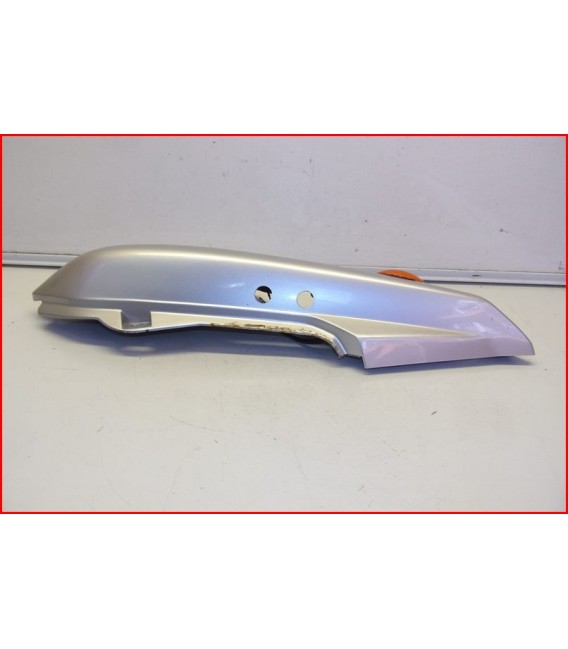 YAMAHA FZS 600 FAZER 1998-1999 CARENAGE ARRIERE DROIT " griffures -OCCASION