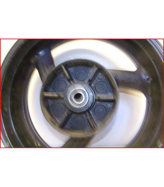 YAMAHA FAZER 600 1998-2001 JANTE/ROUE ARRIERE-OCCASION