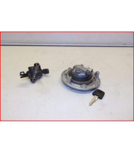 HONDA VFR 750 1994 -1997 BOUCHON ESSENCE- OCCASION