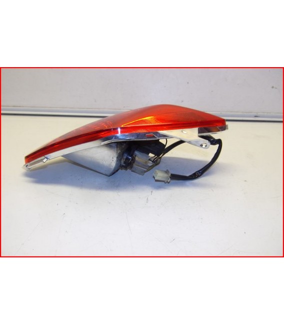 YAMAHA X MAX 125 2006-2009 FEU ARRIERE GAUCHE -OCCASION
