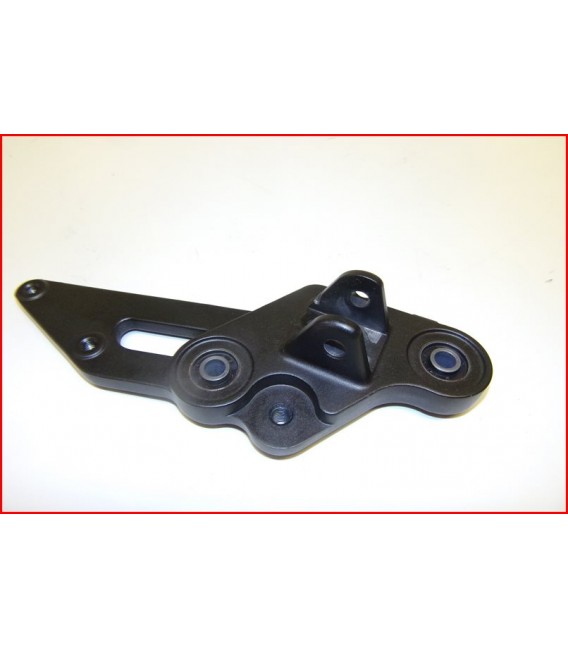 YAMAHA MT07 MT-07 2021-2023 PLATINE CALE PIED AV GAUCHE - OCCASION