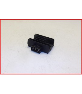 YAMAHA YBR 125 2004-2006 REGULATEUR DE TENSION "origine YAMAHA " -OCCASION