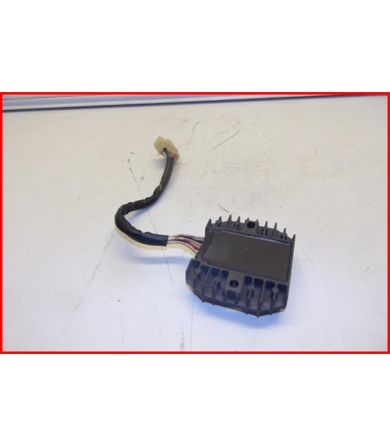 YAMAHA FAZER 600 2002-2003 REGULATEUR DE TENSION -OCCASION