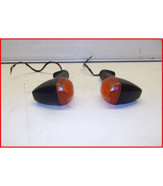 YAMAHA FZS 600 FAZER 2002/2003 CLIGNOTANTS AR DROIT + GAUCHE "griffures"-OCCASION