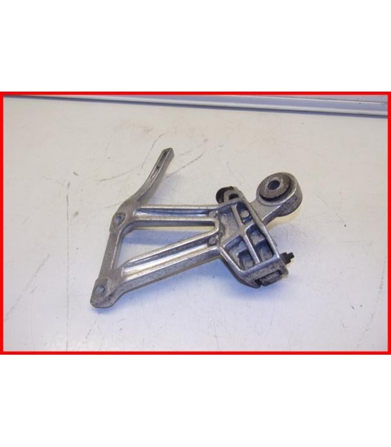 YAMAHA FZS 600 FAZER 2002-2003 PLATINE CALE PIED AR DROITE -OCCASION