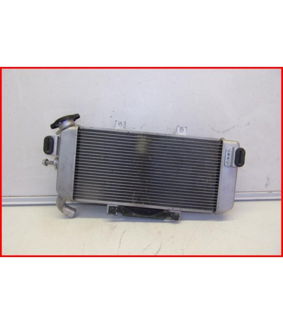 KAWASAKI ER6 650 2006-2008 RADIATEUR " 1 petit poc" - OCCASION