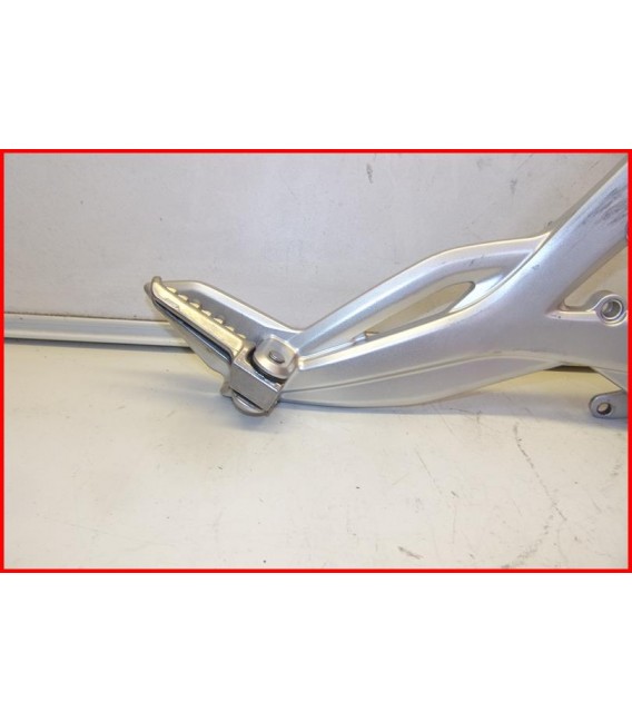 KAWASAKI ER6 650 2006-2008 PLATINE CALE PIED DROITE -OCCASION