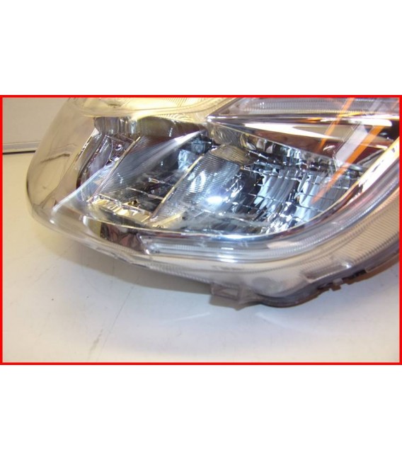 HONDA PCX 125 2014 OPTIQUE DE PHARE " griffures" - OCCASION