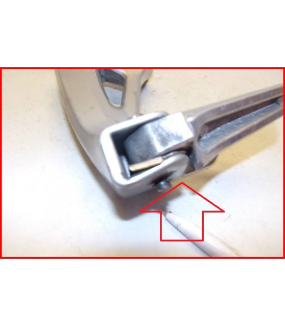 SUZUKI SV 650 1999-2002 PLATINE CALE PIED AR gauche "griffures" -OCCASION