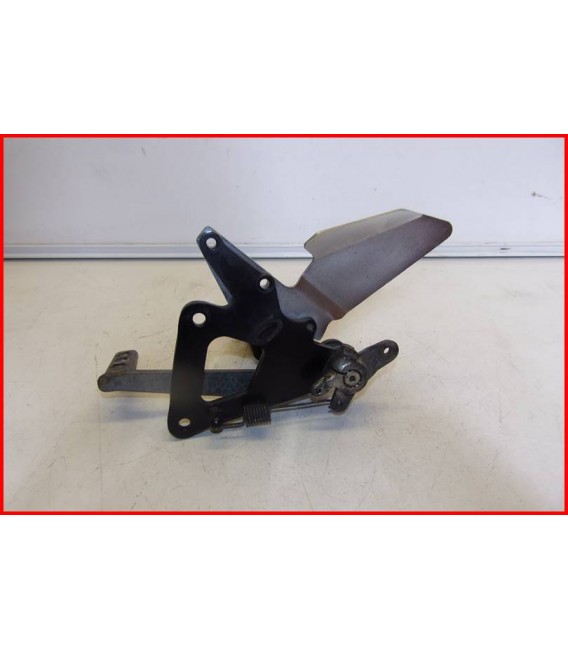 SUZUKI GS 500 E GSE 2004-2007 PLATINE CALE PIED AV DROITE - OCCASION