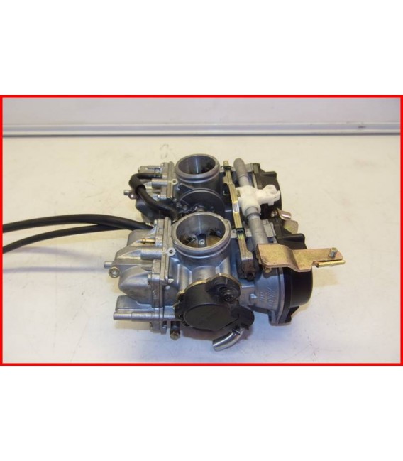 YAMAHA TDM 850 1996-1998 RAMPE DE CARBURATEURS -OCCASION