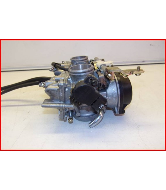 YAMAHA TDM 850 1996-1998 RAMPE DE CARBURATEURS -OCCASION