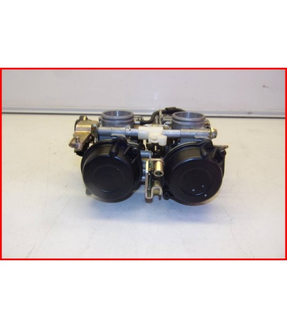 YAMAHA TDM 850 1996-1998 RAMPE DE CARBURATEURS -OCCASION