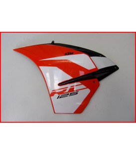 KTM RC 125 2019 FLANC DE CARENAGE GAUCHE"griffures" -OCCASION