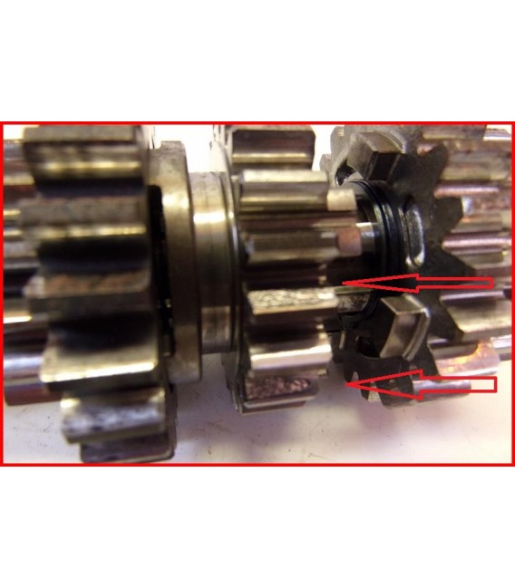 HONDA CR 250 1993-1995 ARBRE DE BOITE A VITESSE PRIMAIRE "pignon 3 ème " -OCCASION