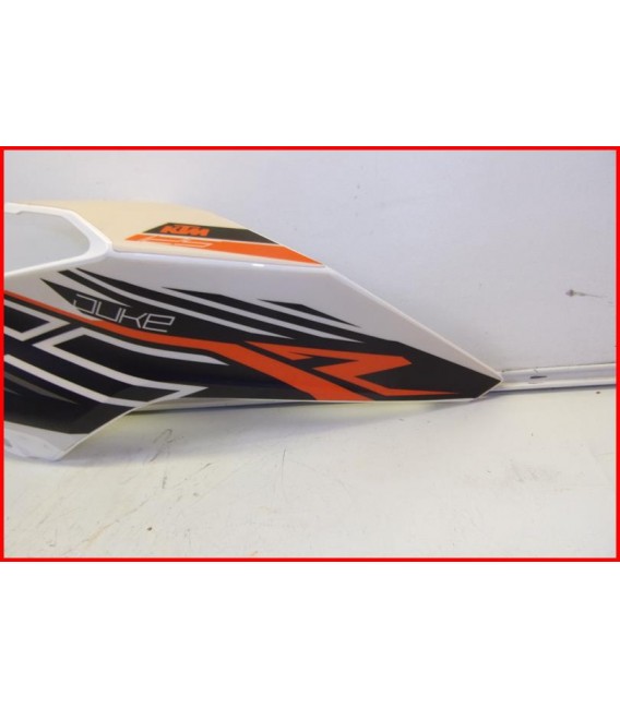 KTM DUKE 125 2020 FLANC DE CARENAGE DROIT "griffure" - OCCASION