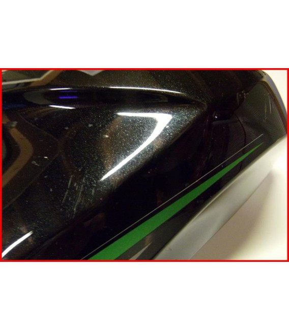 KAWASAKI Z800 Z 800 2013-2016 CARENAGE RESERVOIR GAUCHE "griffures"-OCCASION