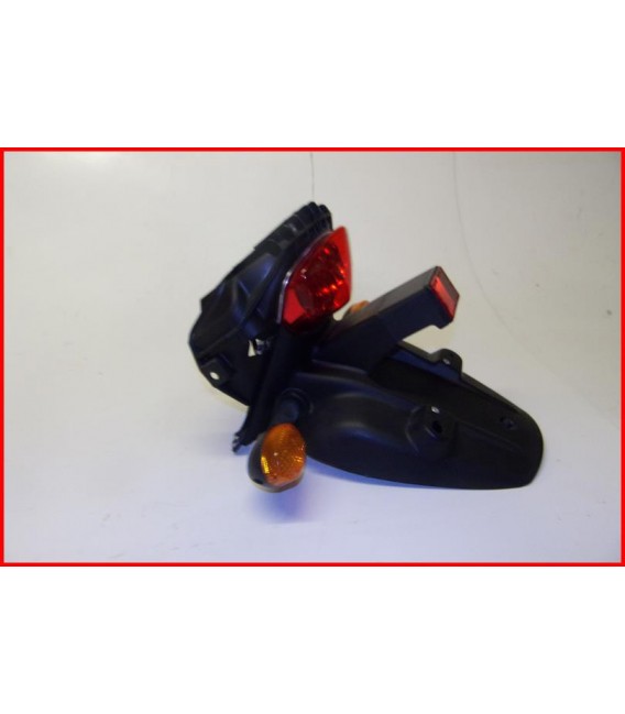 HYOSUNG GT 650 R SPORT 2005-2007 BAVETTE + FEU ARRIERE - OCCASION