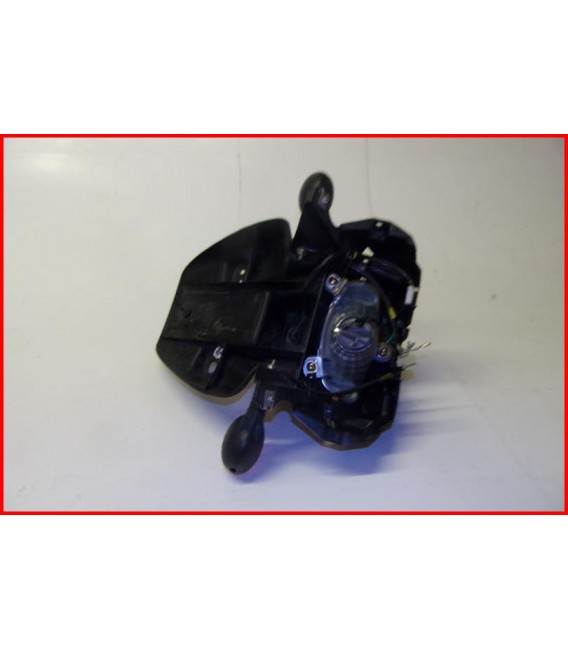 HYOSUNG GT 650 R SPORT 2005-2007 BAVETTE + FEU ARRIERE - OCCASION