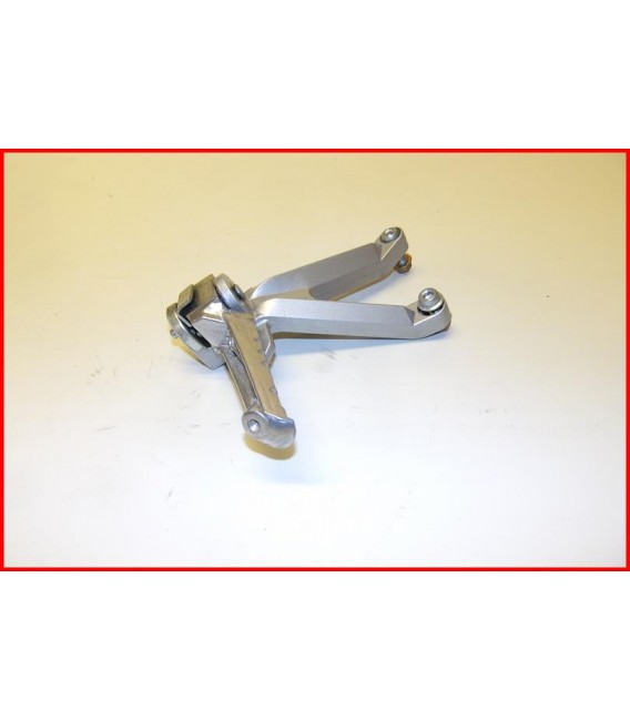 HYOSUNG GT 650 R SPORT 2005-2007 PLATINE CALE PIED ARRIERE GAUCHE - OCCASION