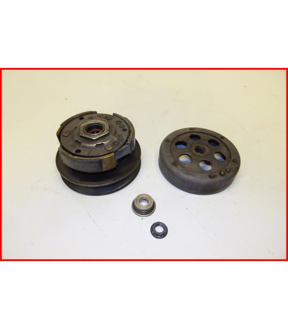 YAMAHA XMAX 125 2006-2009 EMBRAYAGE ORIGINE -OCCASION