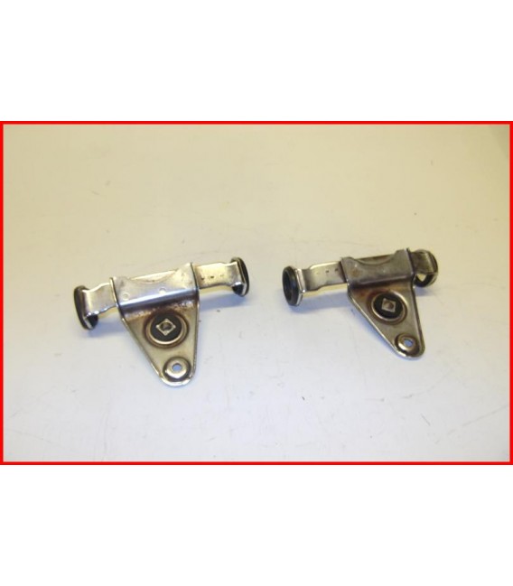 SUZUKI GN 125 1992-1996 2 SUPPORTS DE PHARE AVANT -OCCASION