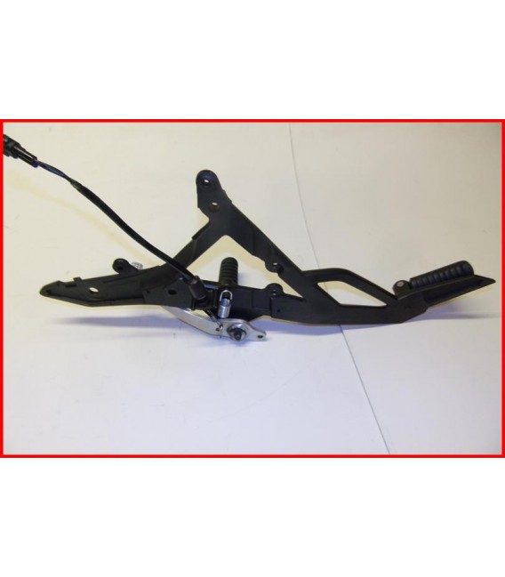 KAWASAKI ER6 650 2009-2011 PLATINE CALE PIED DROITE -OCCASION