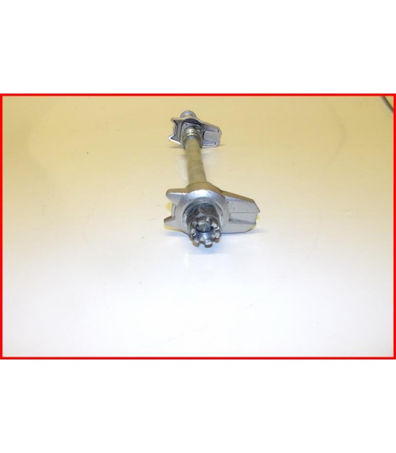 KAWASAKI ER6 650 2009-2011 AXE ROUE ARRIERE-OCCASION