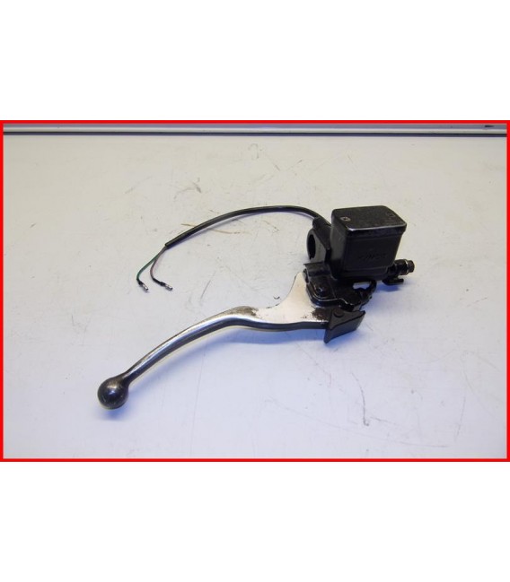 KYMCO KXR 250 2004-2007 MAITRE CYLINDRE DE FREIN AVANT DROIT- OCCASION