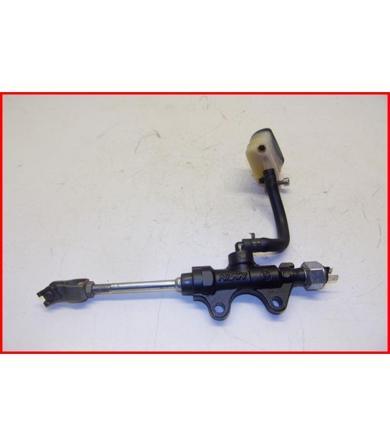 TRIUMPH 1050 SPRINT ST 2005-2010 MAITRE CYLINDRE DE FREIN ARRIERE- OCCASION