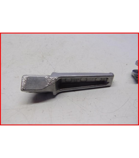 HONDA HORNET 600 2011-2014 2 CALES PIED GAUCHE -OCCASION