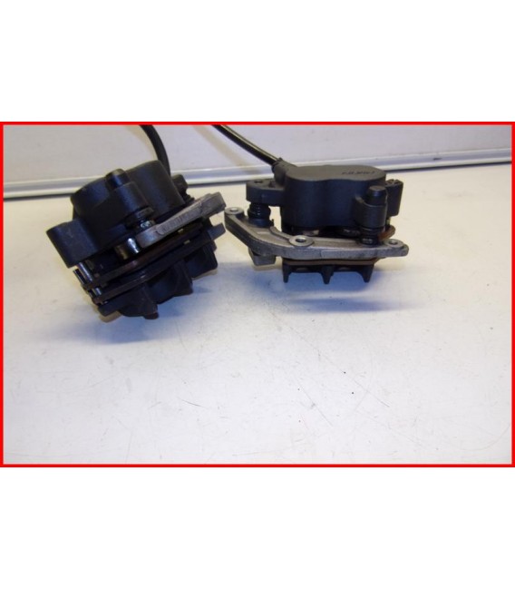 HONDA HORNET 600 2011-2014 2 ETRIERS DE FREIN AVANT -OCCASION