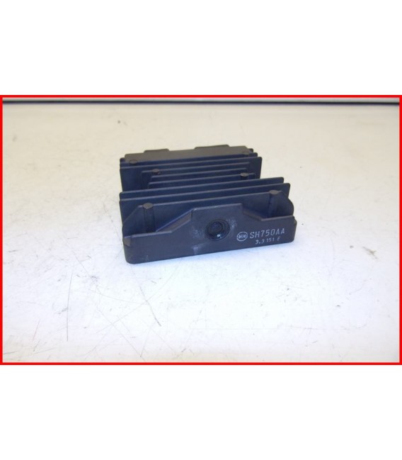 HONDA HORNET 600 2011-2014 REGULATEUR DE TENSION - OCCASION