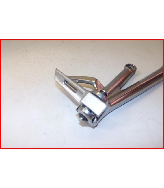 TRIUMPH DAYTONA 675 2006-2008 PLATINE CALE PIED AR DROITE - OCCASION