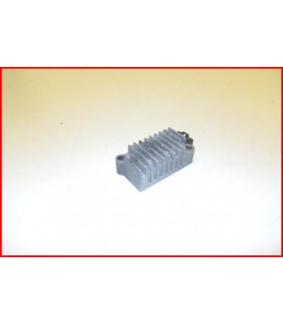 YAMAHA TDR 125 1997-2002 REGULATEUR DE TENSION - OCCASION