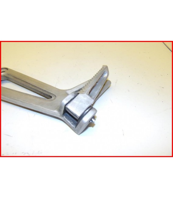 YAMAHA TDR 125 1997-2002 PLATINE CALE PIED ARRIERE GAUCHE - OCCASION