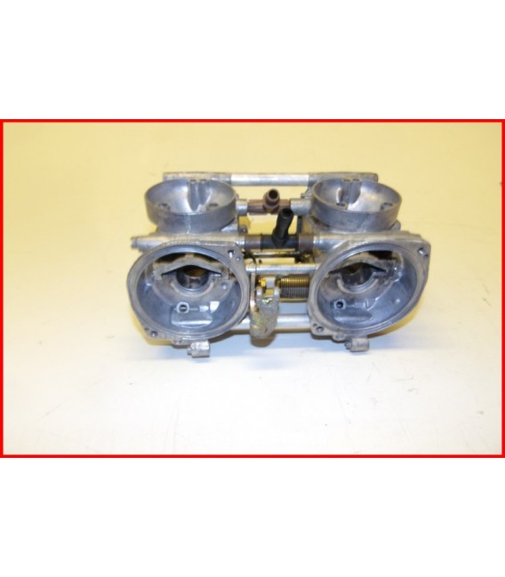 SUZUKI GS 500 E GSE 2001-2002 RAMPE DE CARBURATEUR- OCCASION