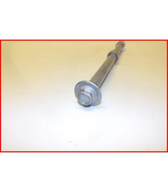 HONDA HORNET 600 2007-2010 AXE DE ROUE ARRIERE- OCCASION